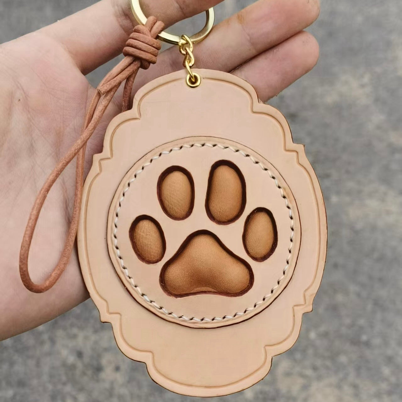 Oval Portrait – Artisan Edition